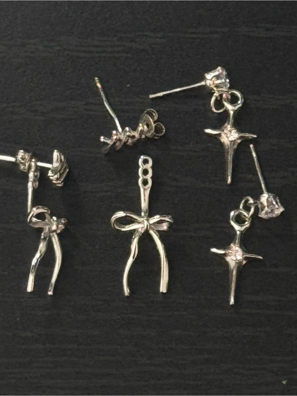 Bow earrings